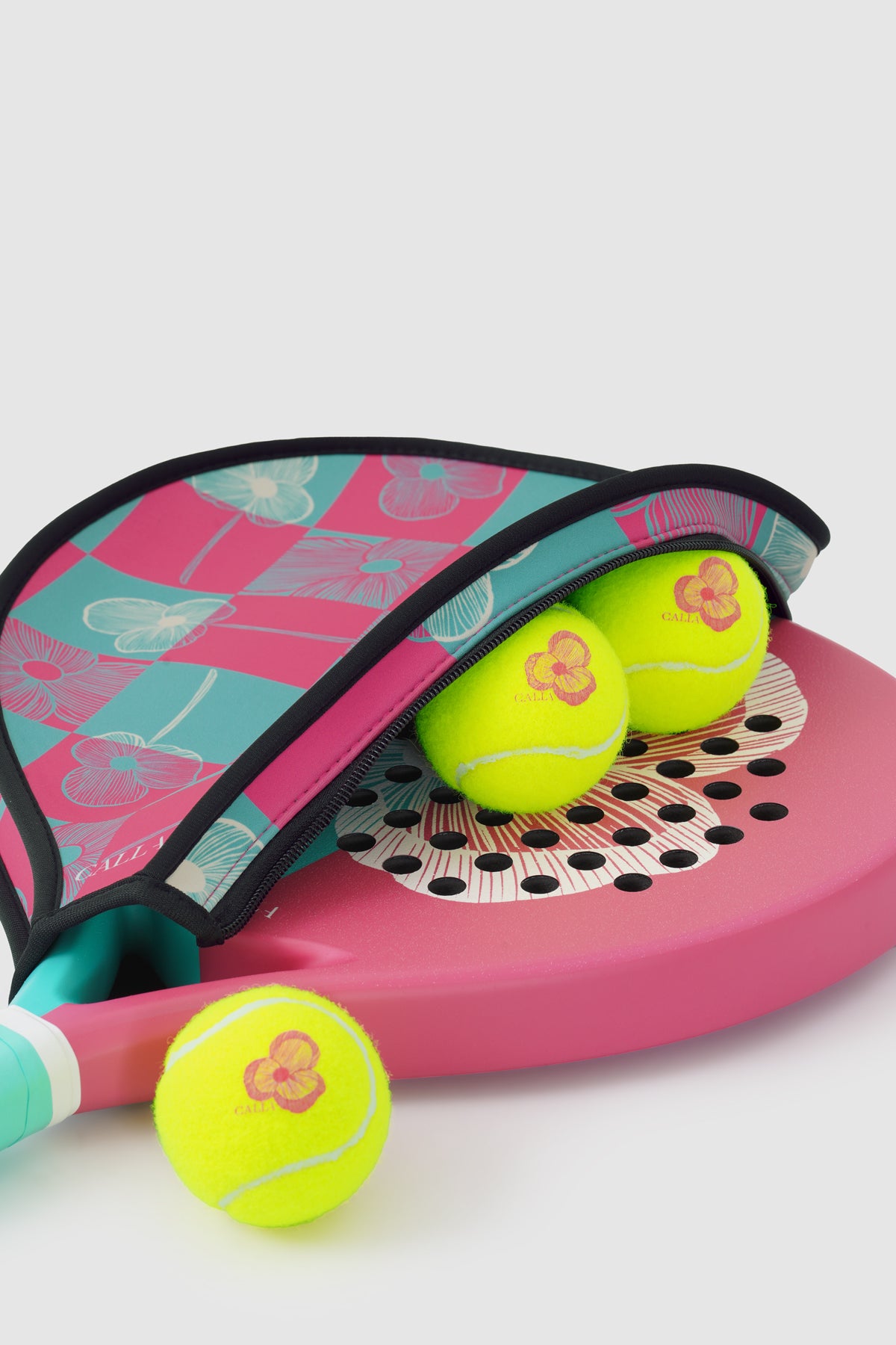 Blooming Pansy Padel Racket Cover