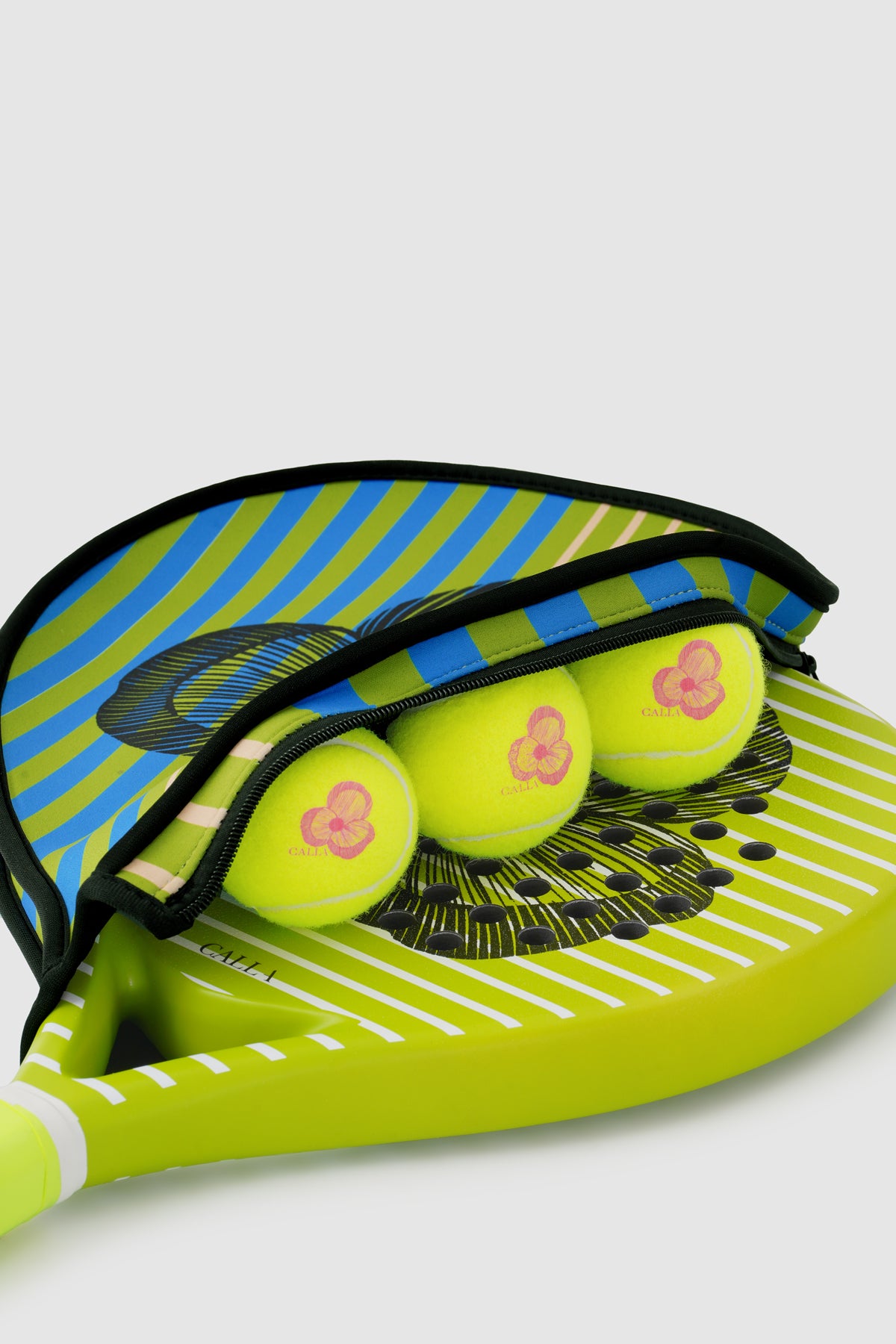 Blooming Pansy Padel Racket Cover