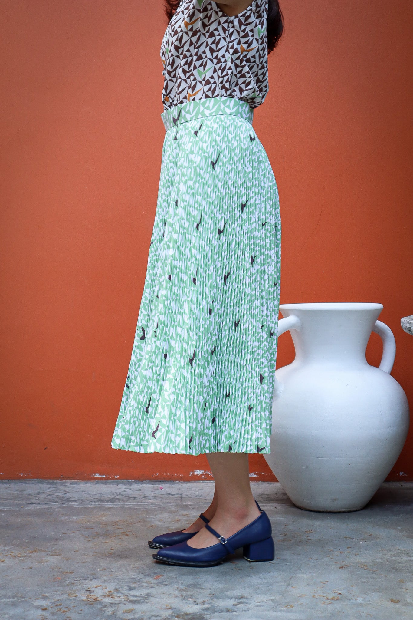 HORIZON UMBRELLA PLEATS SKIRT IN SAGE