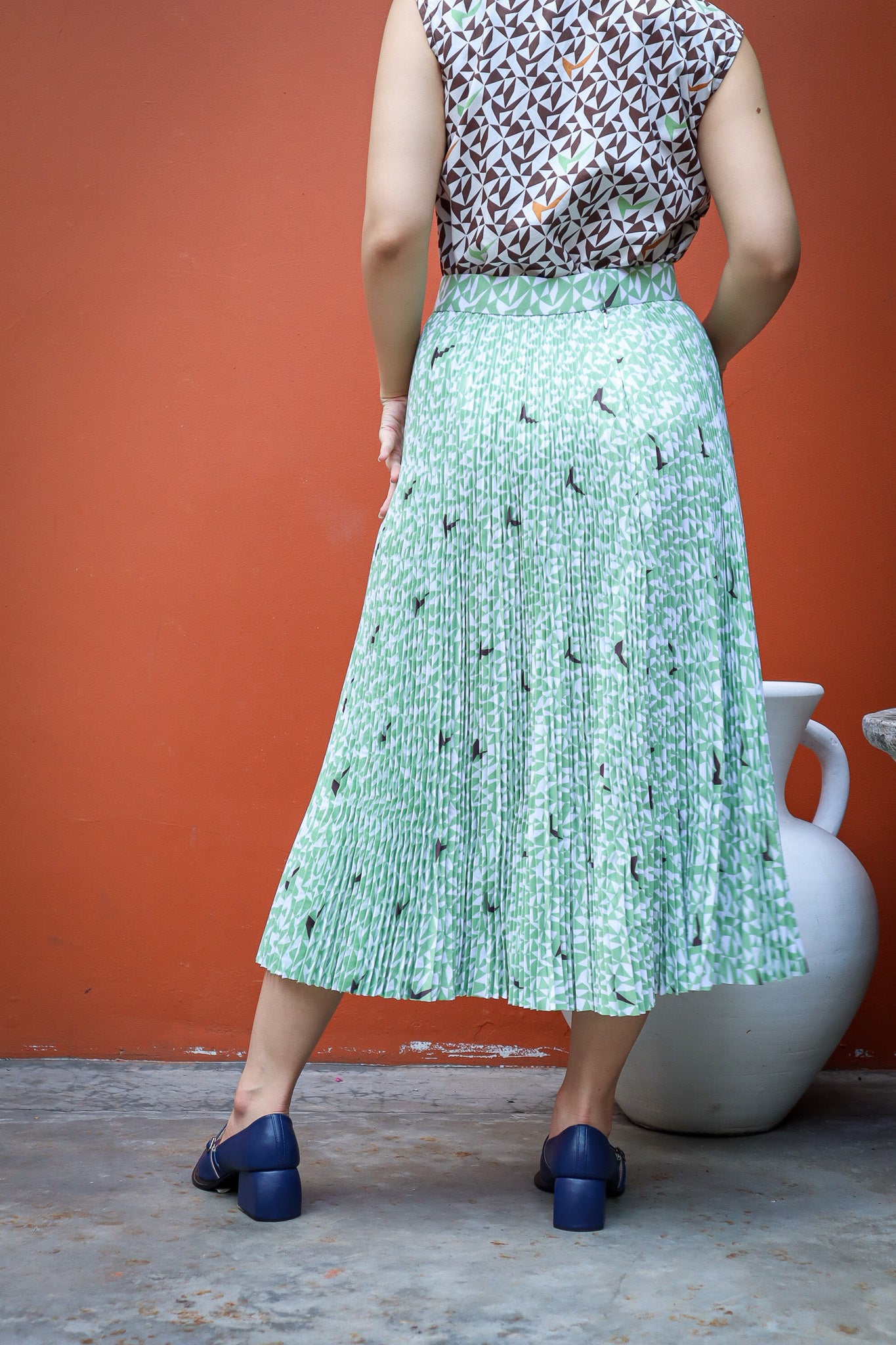 HORIZON UMBRELLA PLEATS SKIRT IN SAGE