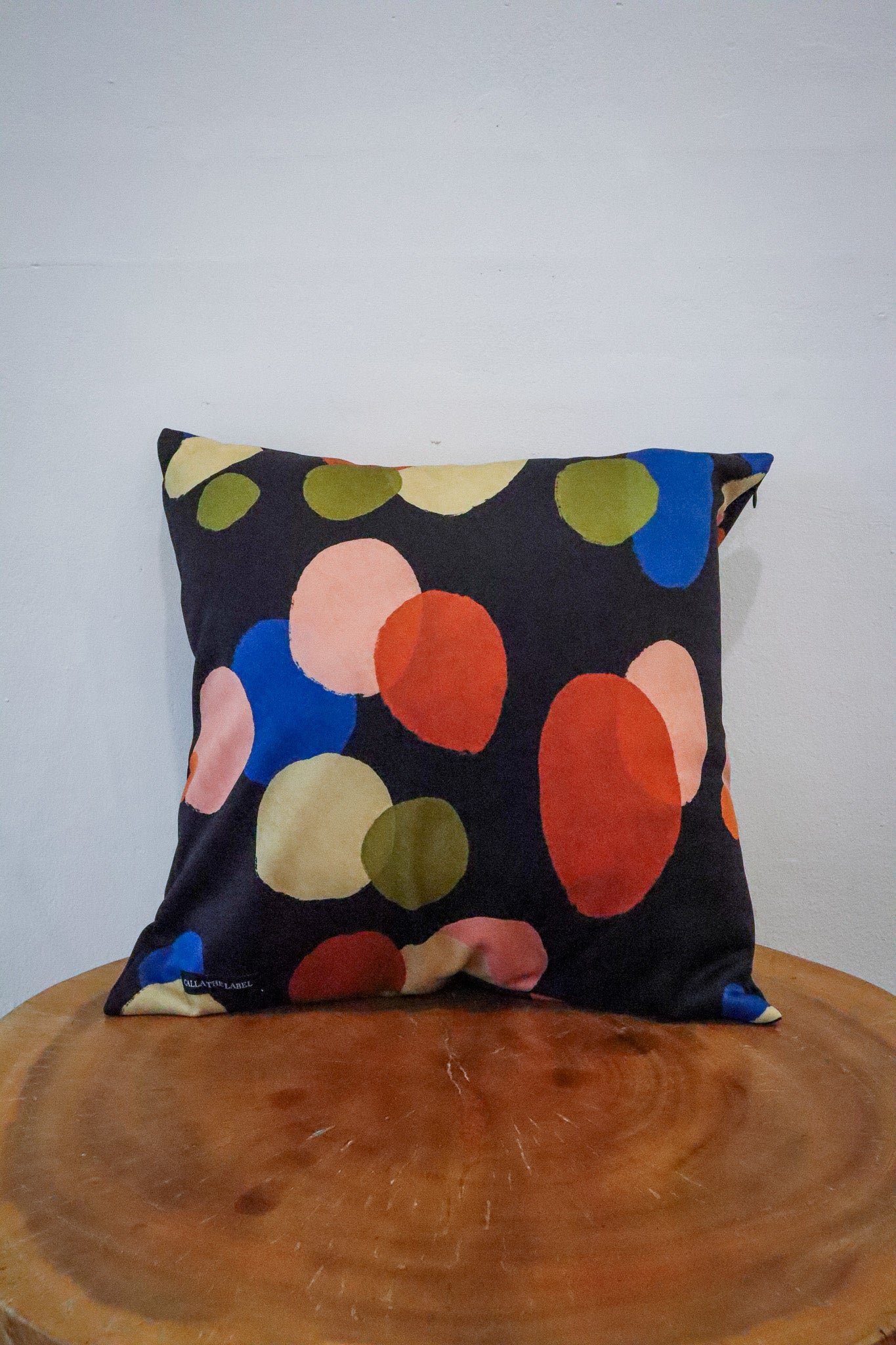 BLOOB BLACK CUSHION COVER
