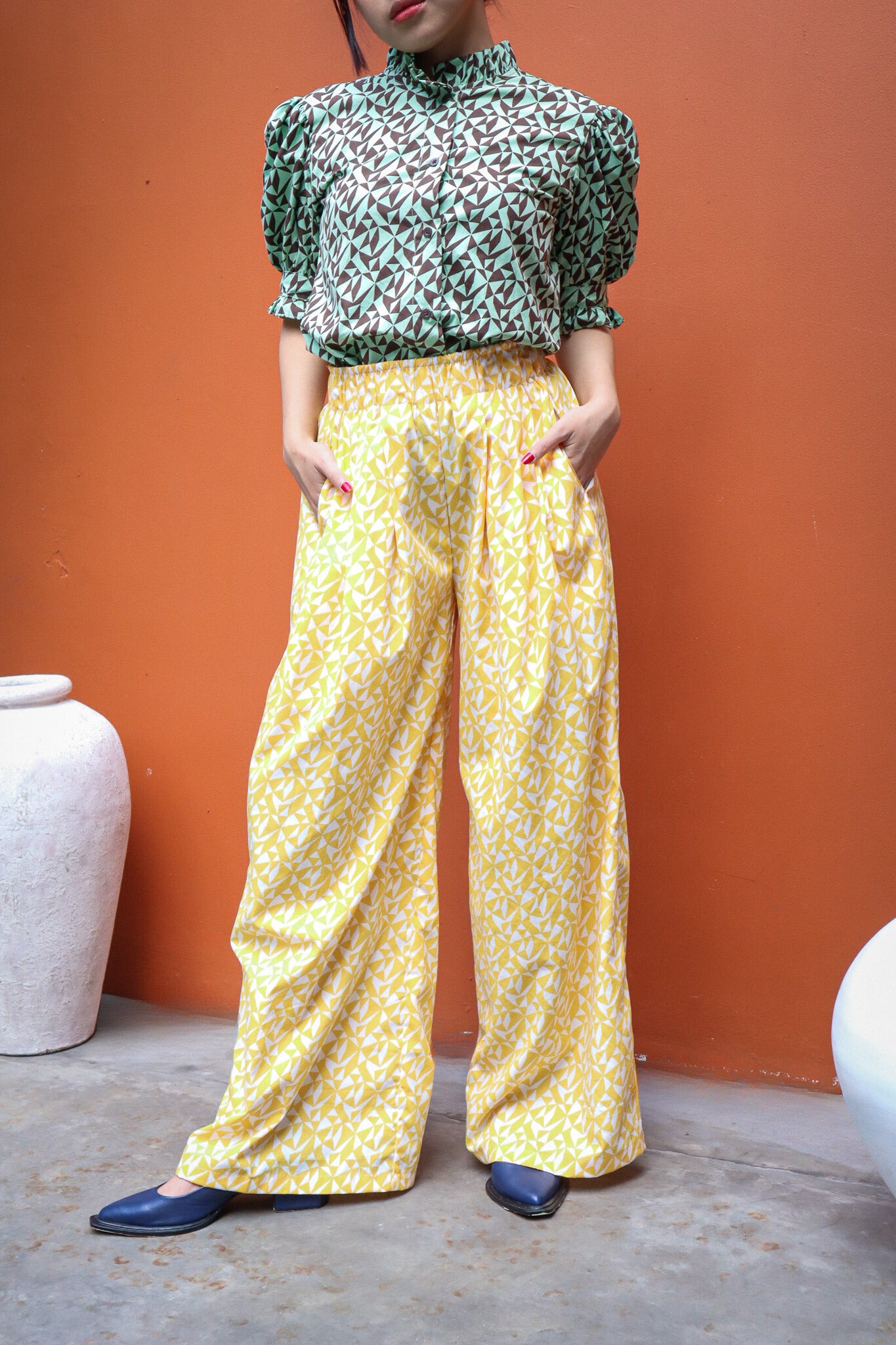HORIZON HIGHWAIST RUBBER PANTS IN YELLOW