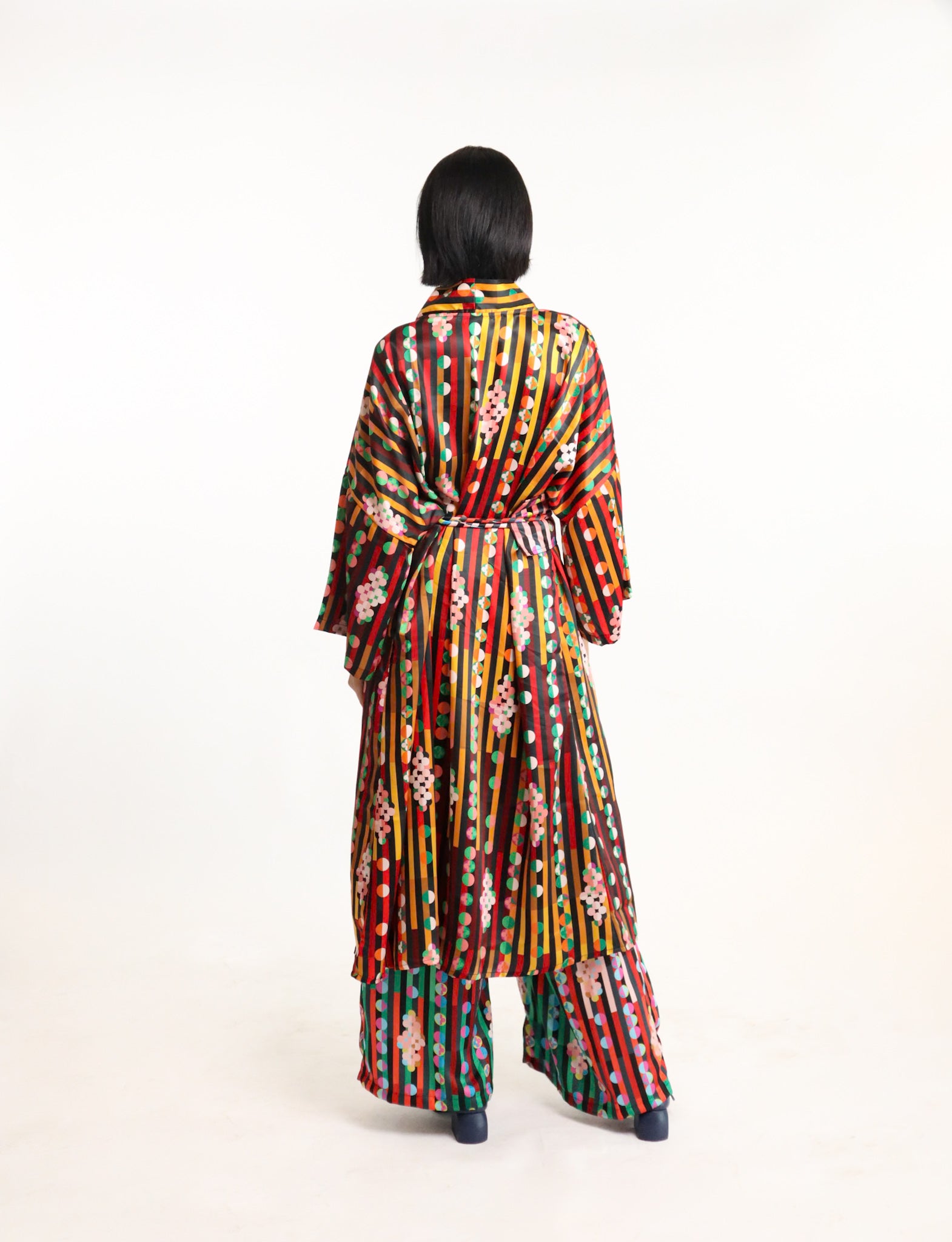 LUMINANCE KIMONO IN GOLD