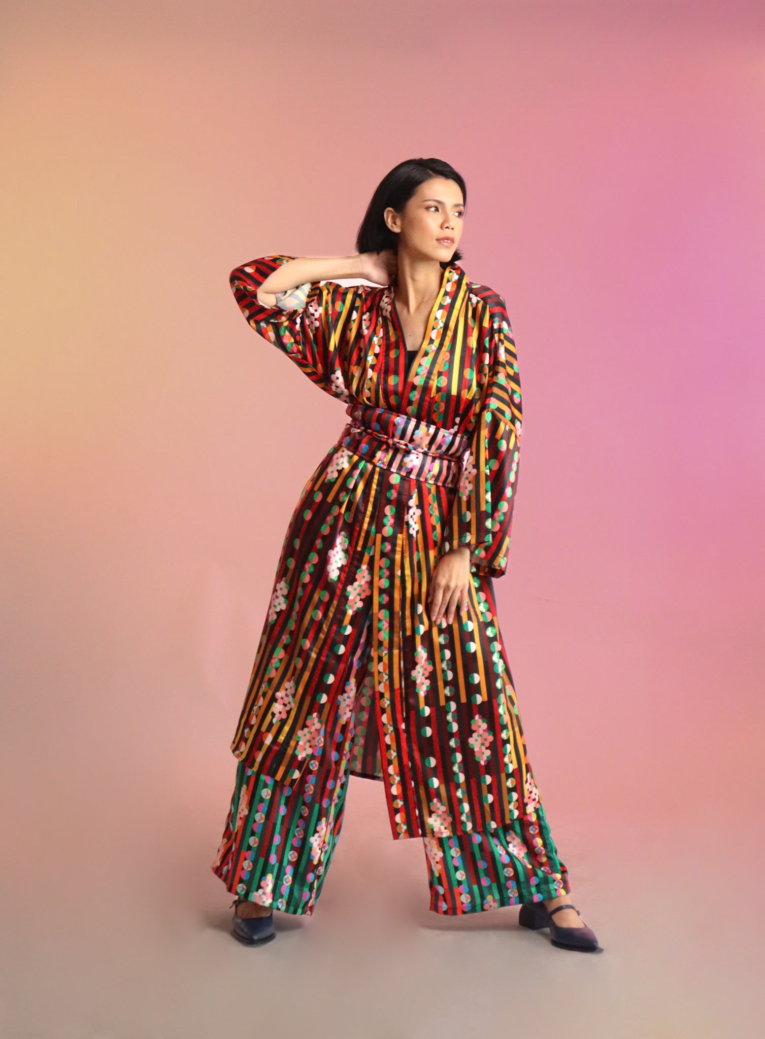 LUMINANCE KIMONO IN GOLD