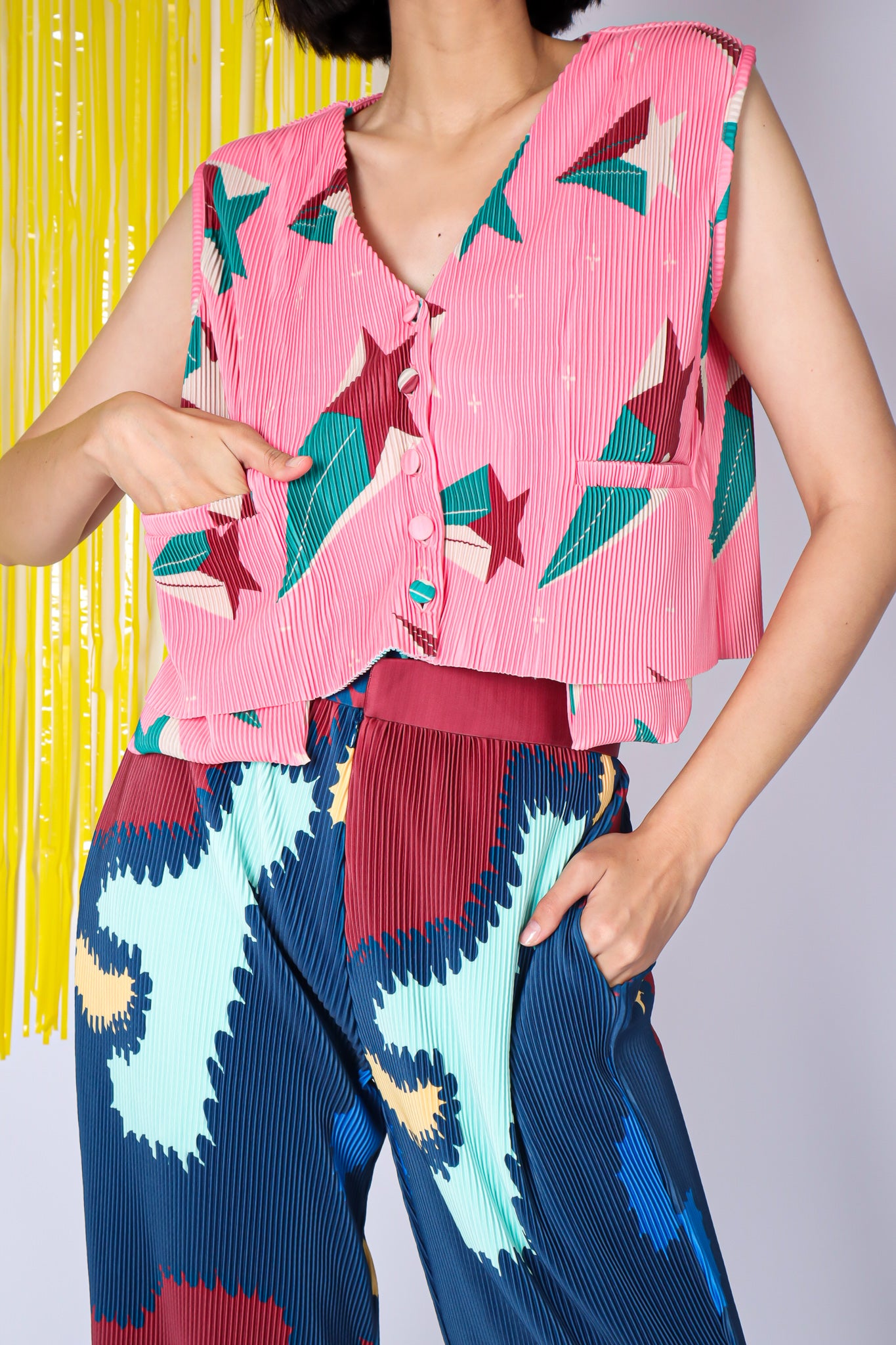 SUPERNOVA PLEATS VEST