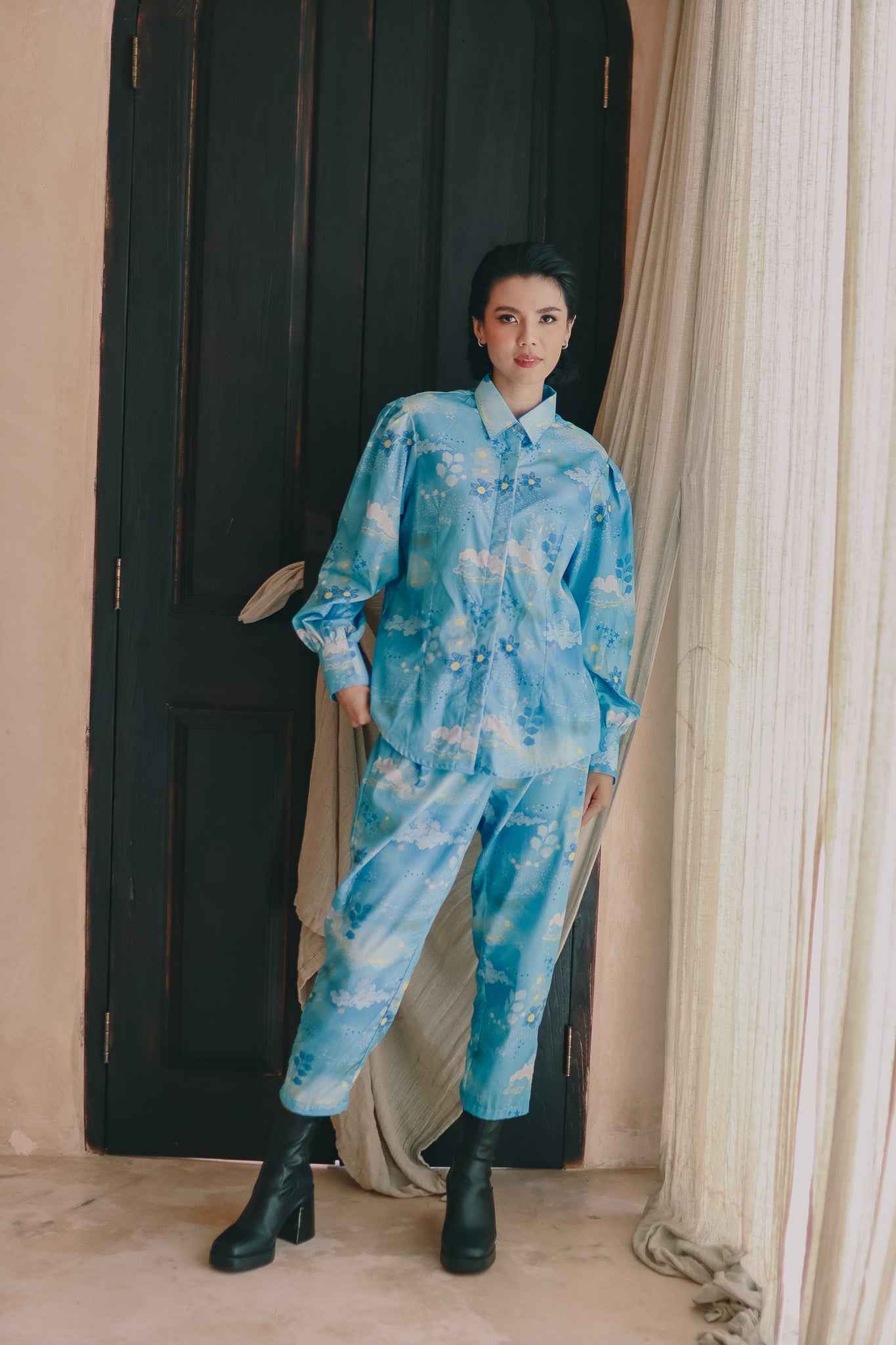CALLA X ADINIA PUFFY OVERSIZED SHIRT IN BLUE