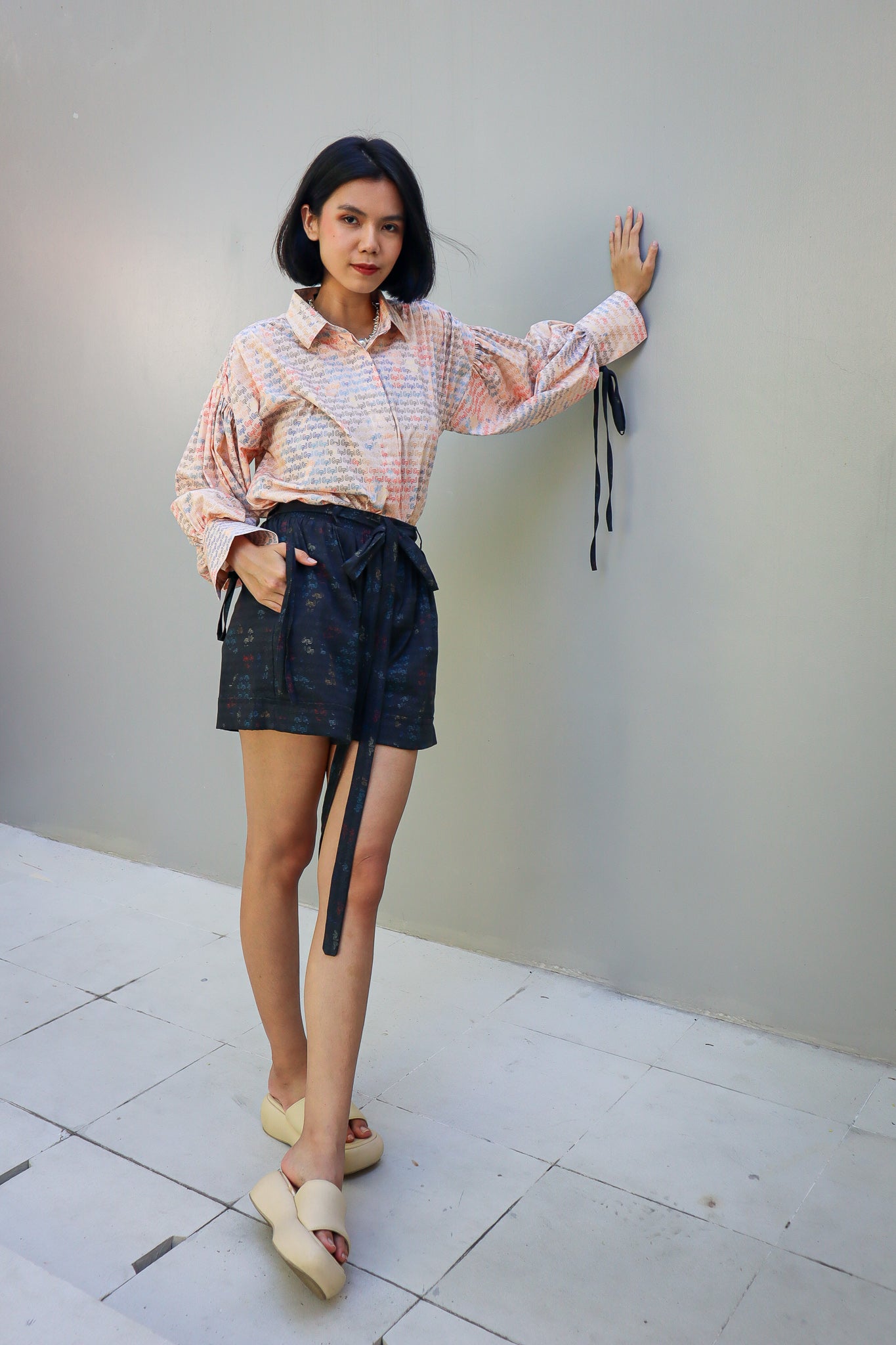 CTL BLACK RIBBON SHORT PANTS