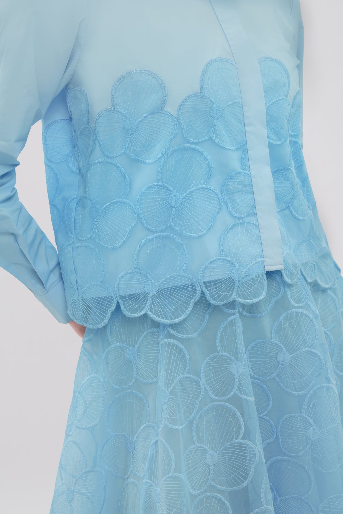 Liora Crop Shirt - Sky