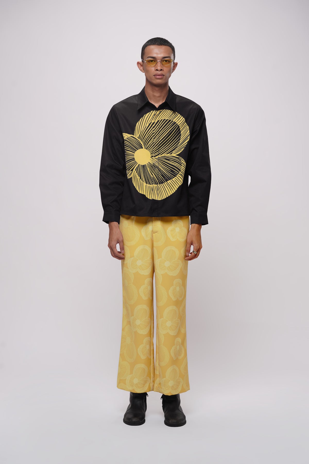 Mora Basic Shirt - Black Yell-o