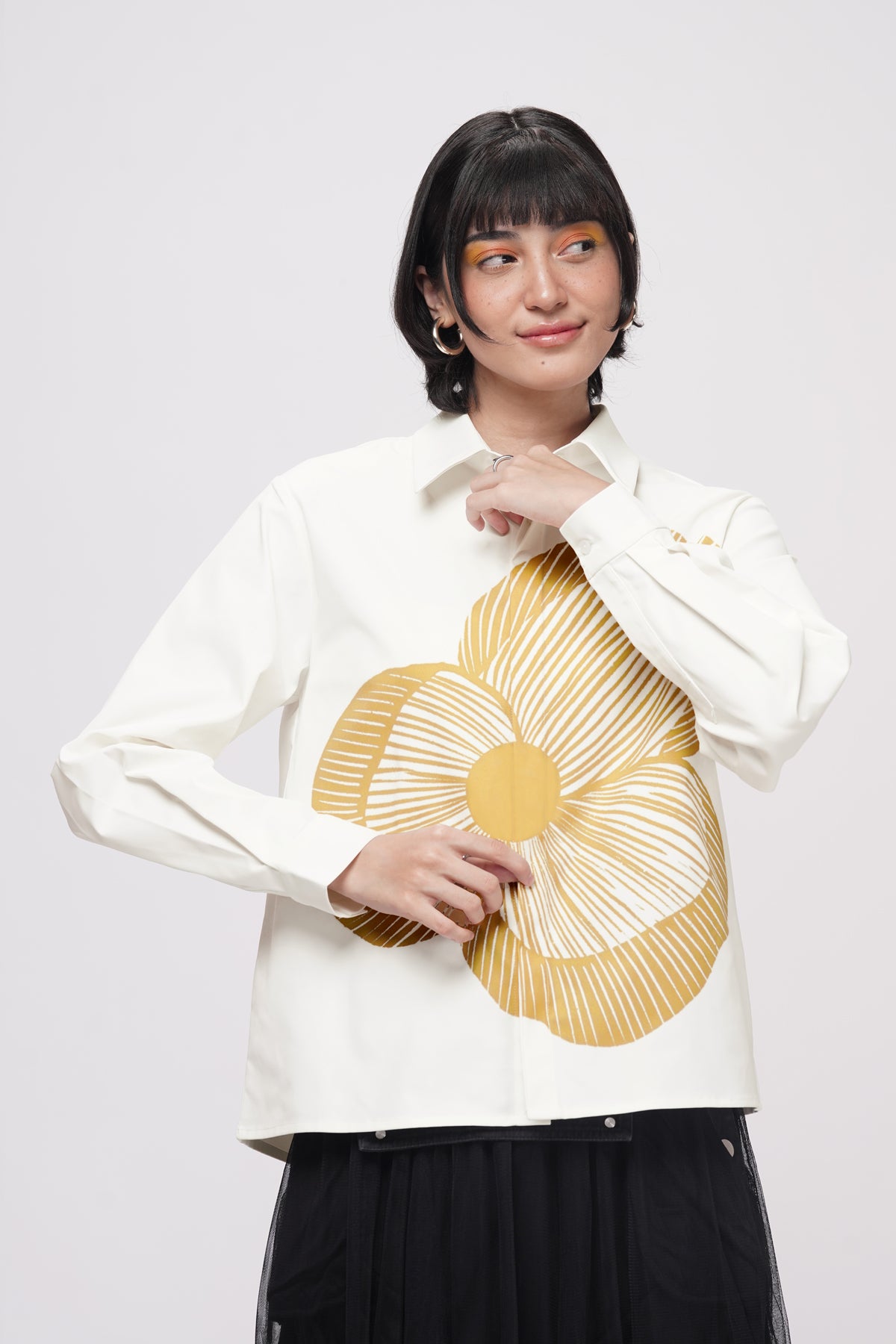 Mora Basic Shirt - White Yell-o