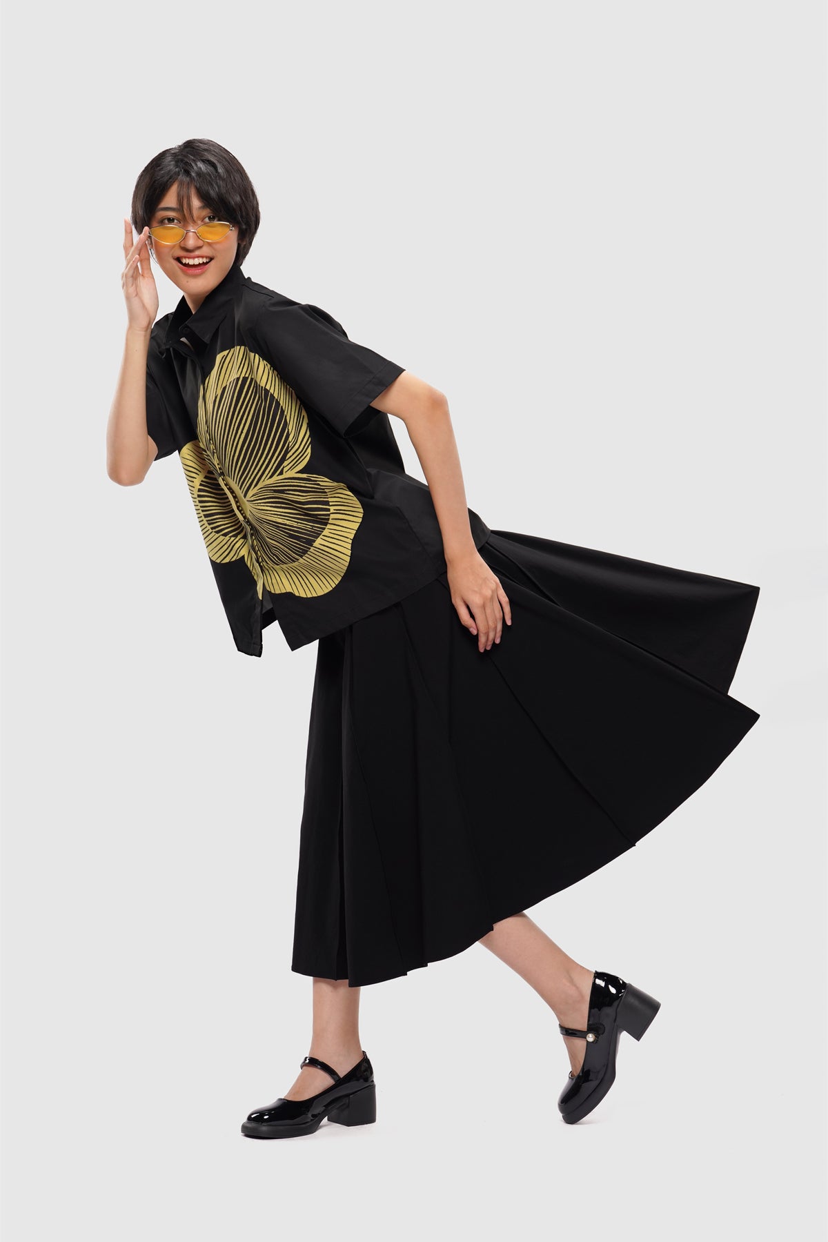 Mora Shirt - Black Yell-o