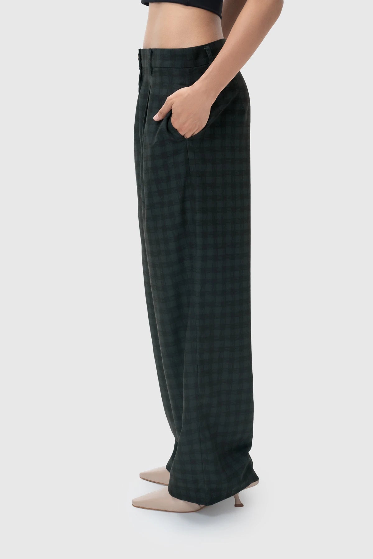 Noir Basic Pants - Lush