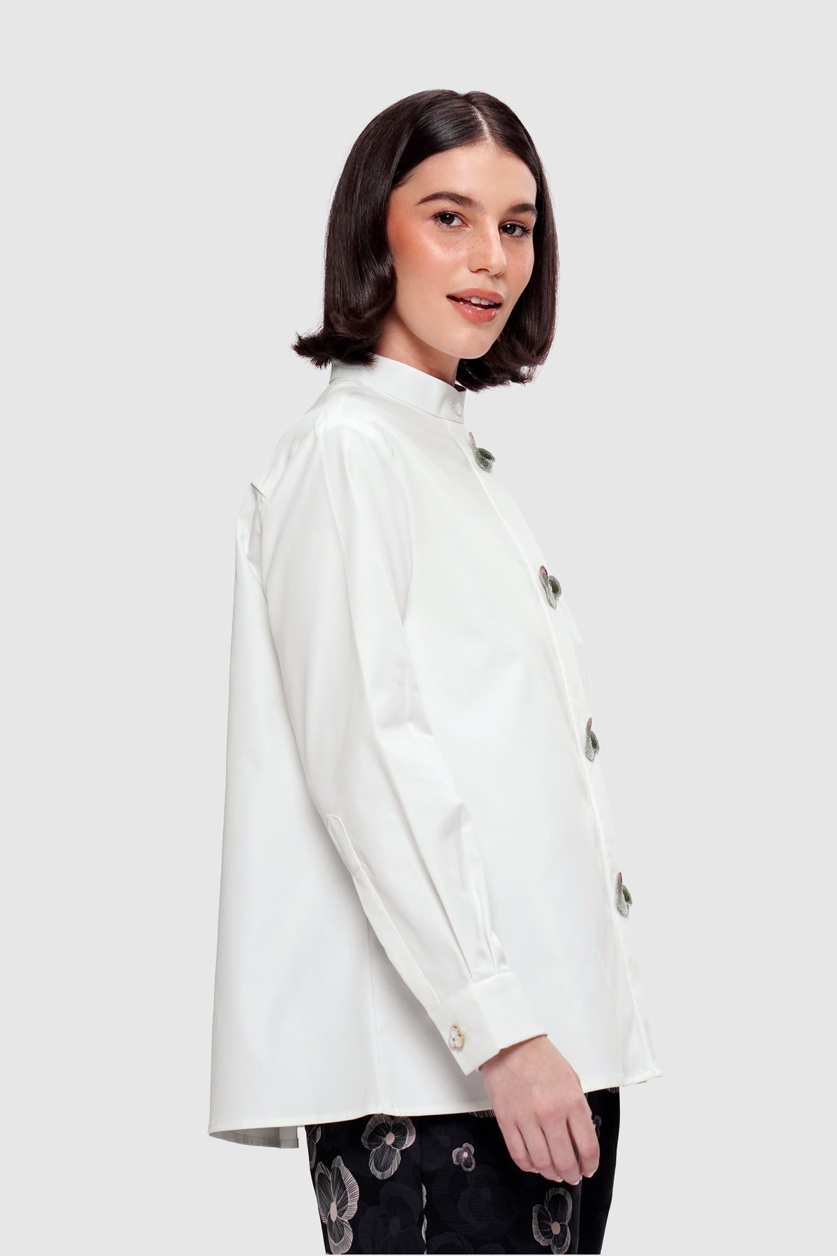 Pansy Embroidery Shirt - Cloudy