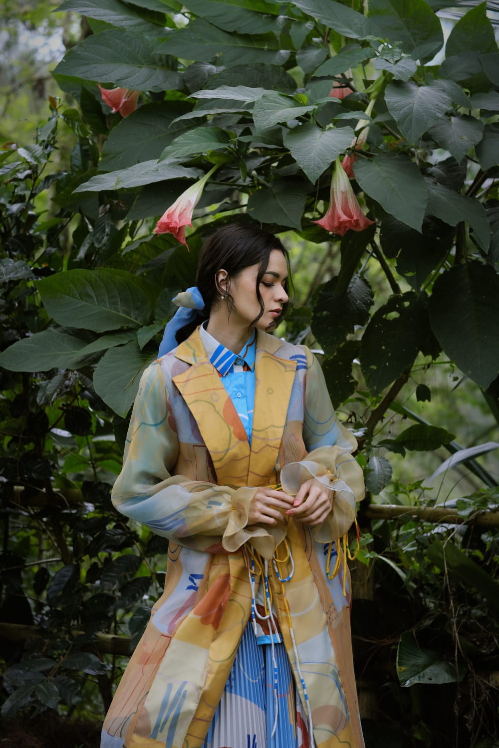 BEAU YELLOW CHIFFON PLEATS OUTER