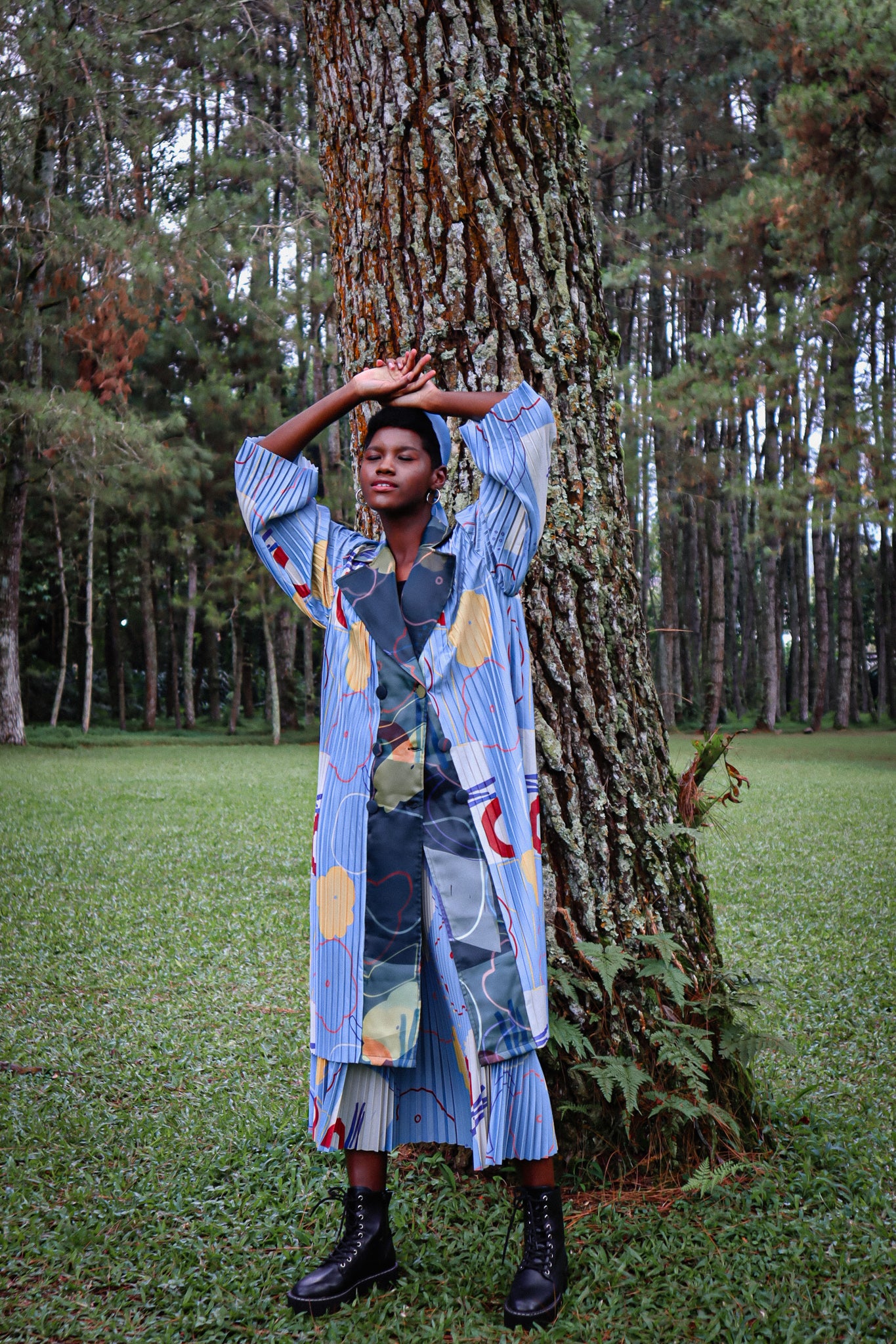 BEAU BLUE PLEATS TRENCH COAT