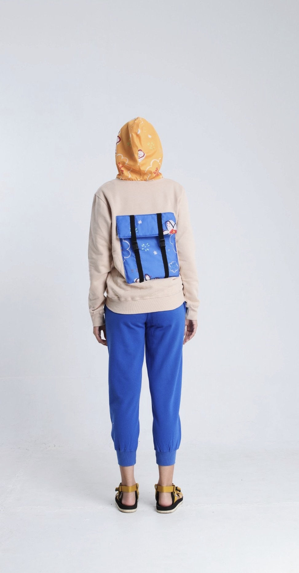 POCKET SWEATER