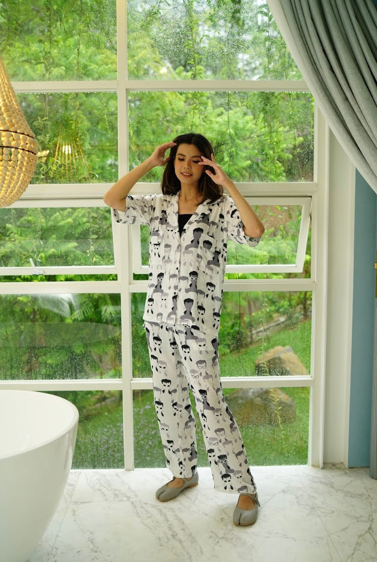 BARBIE BW PALAZZO PANTS