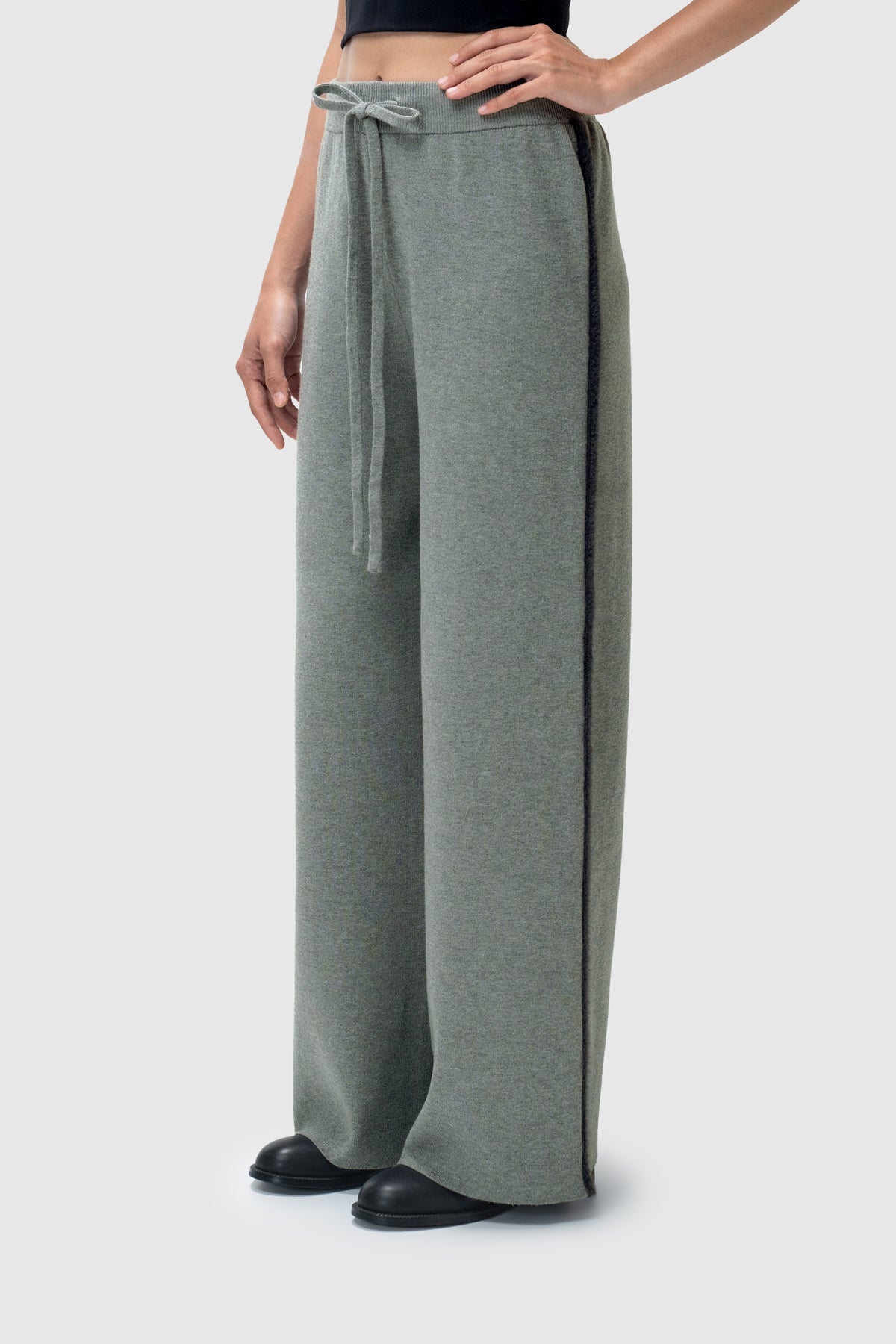 Greige Pants - Ash