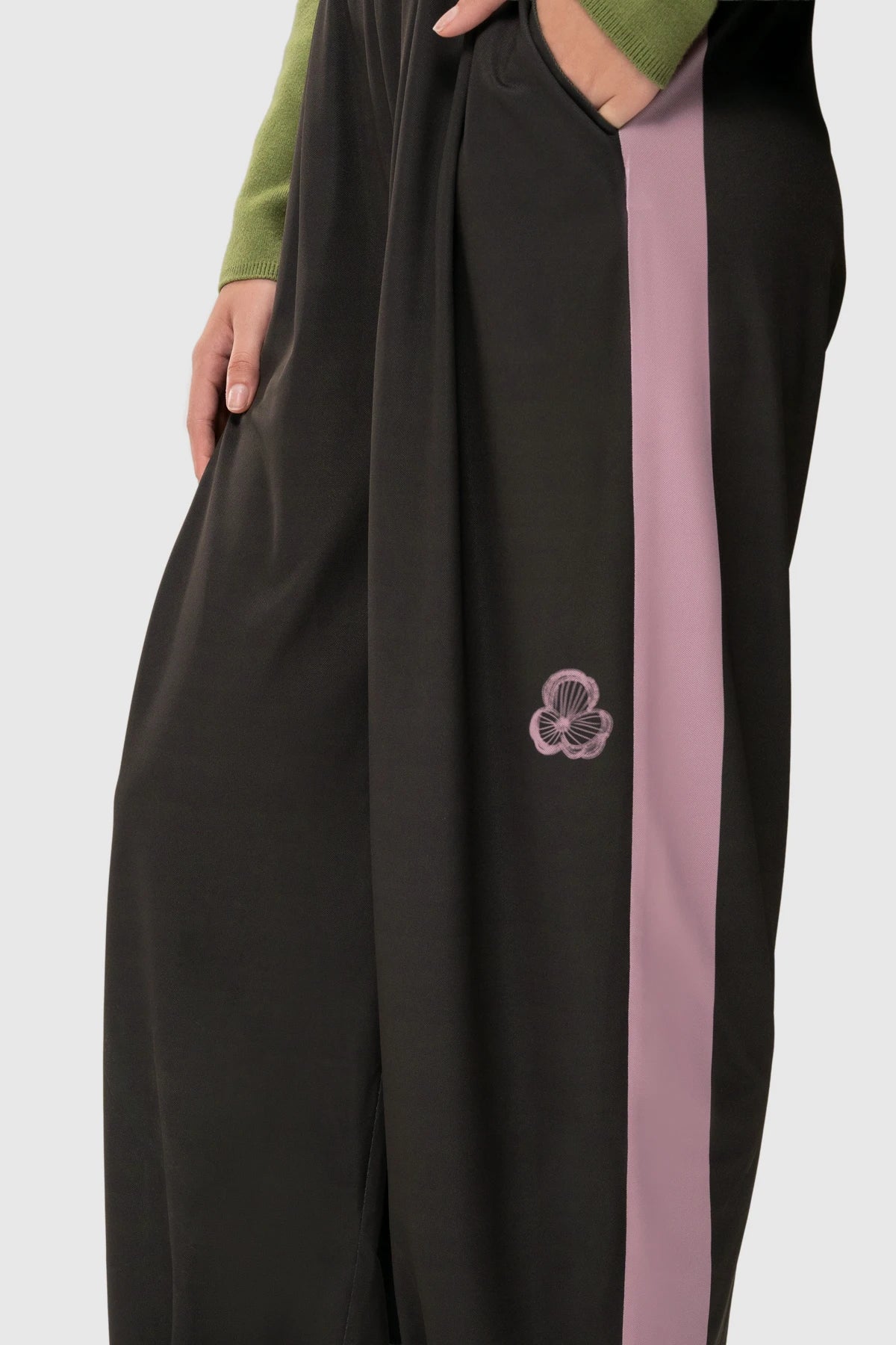 Hazea Tapered Pants - Berry