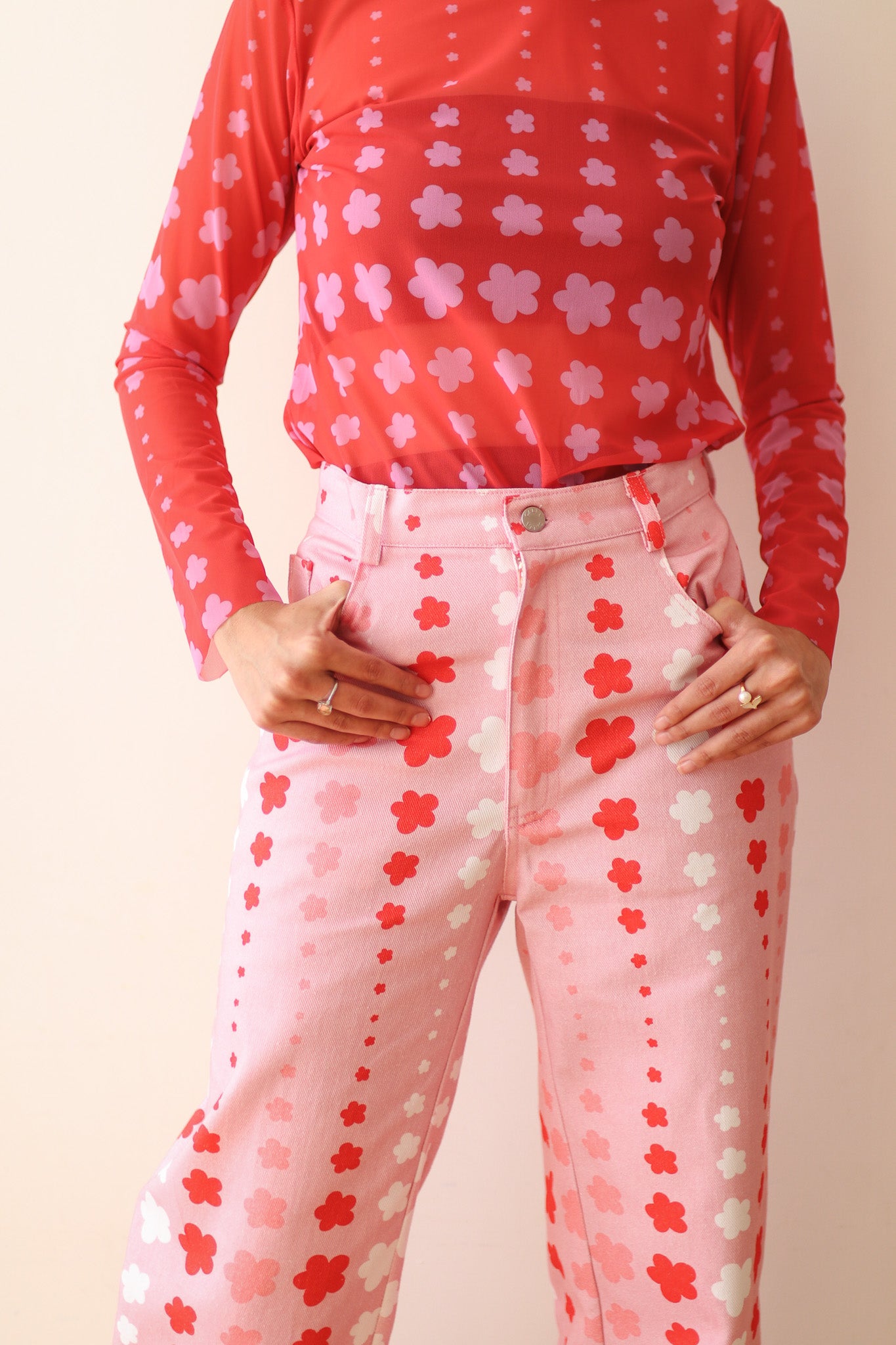 STARS DENIM PIPE TROUSERS IN PINK