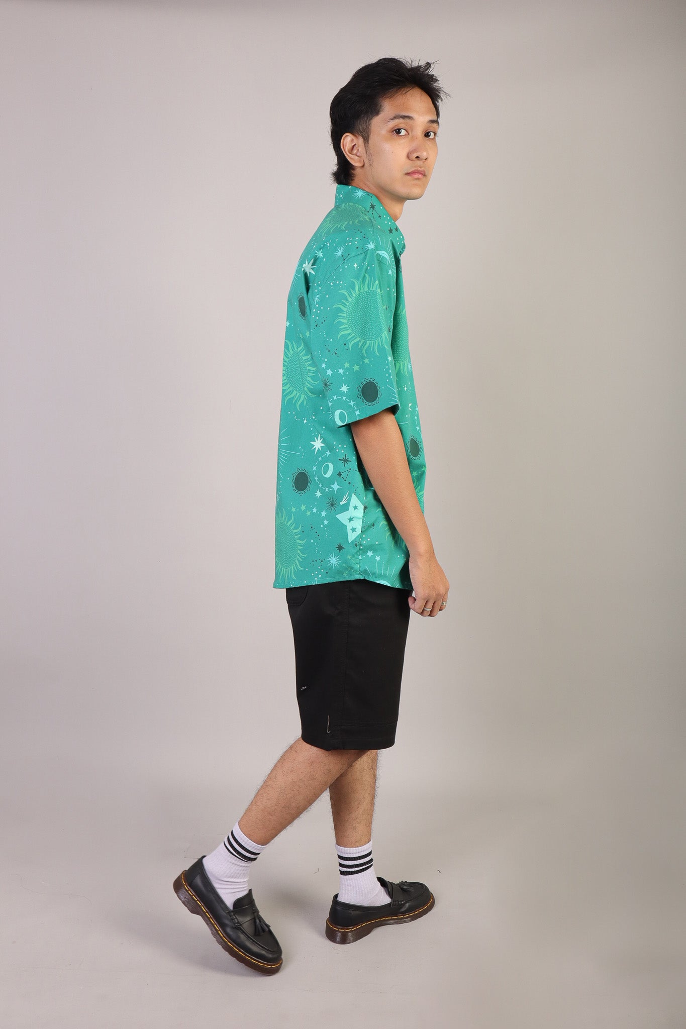 CALLA X ADINIA MAN SHORT SHIRT IN GREEN