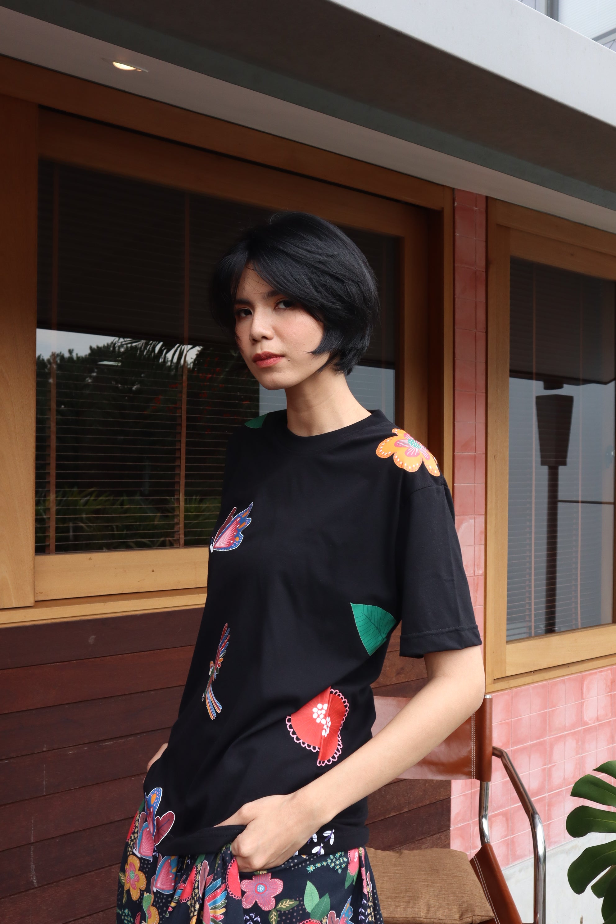 BLACK BIRD T-SHIRT IN BLACK