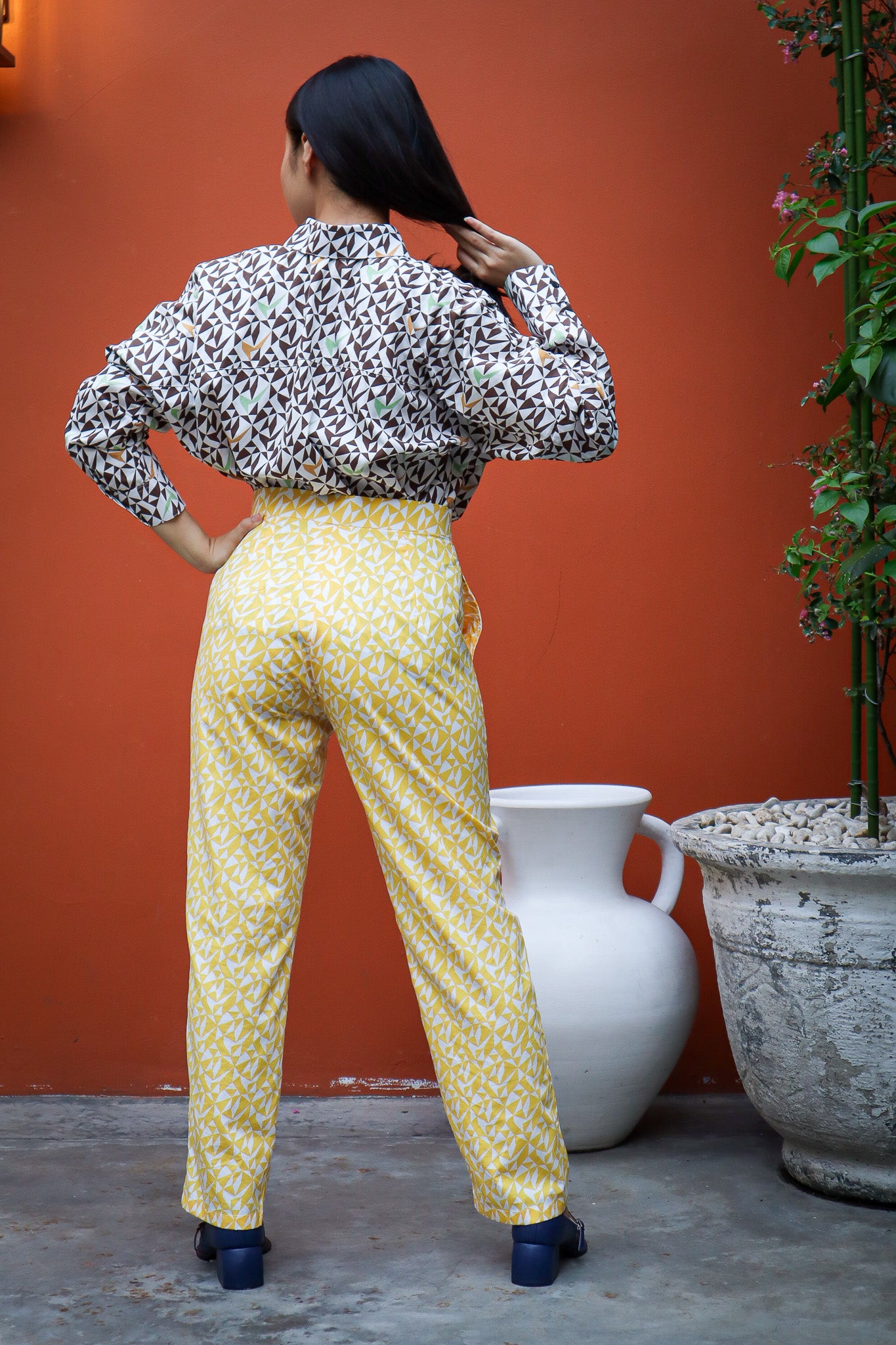 HORIZON PIPE TROUSERS IN YELLOW