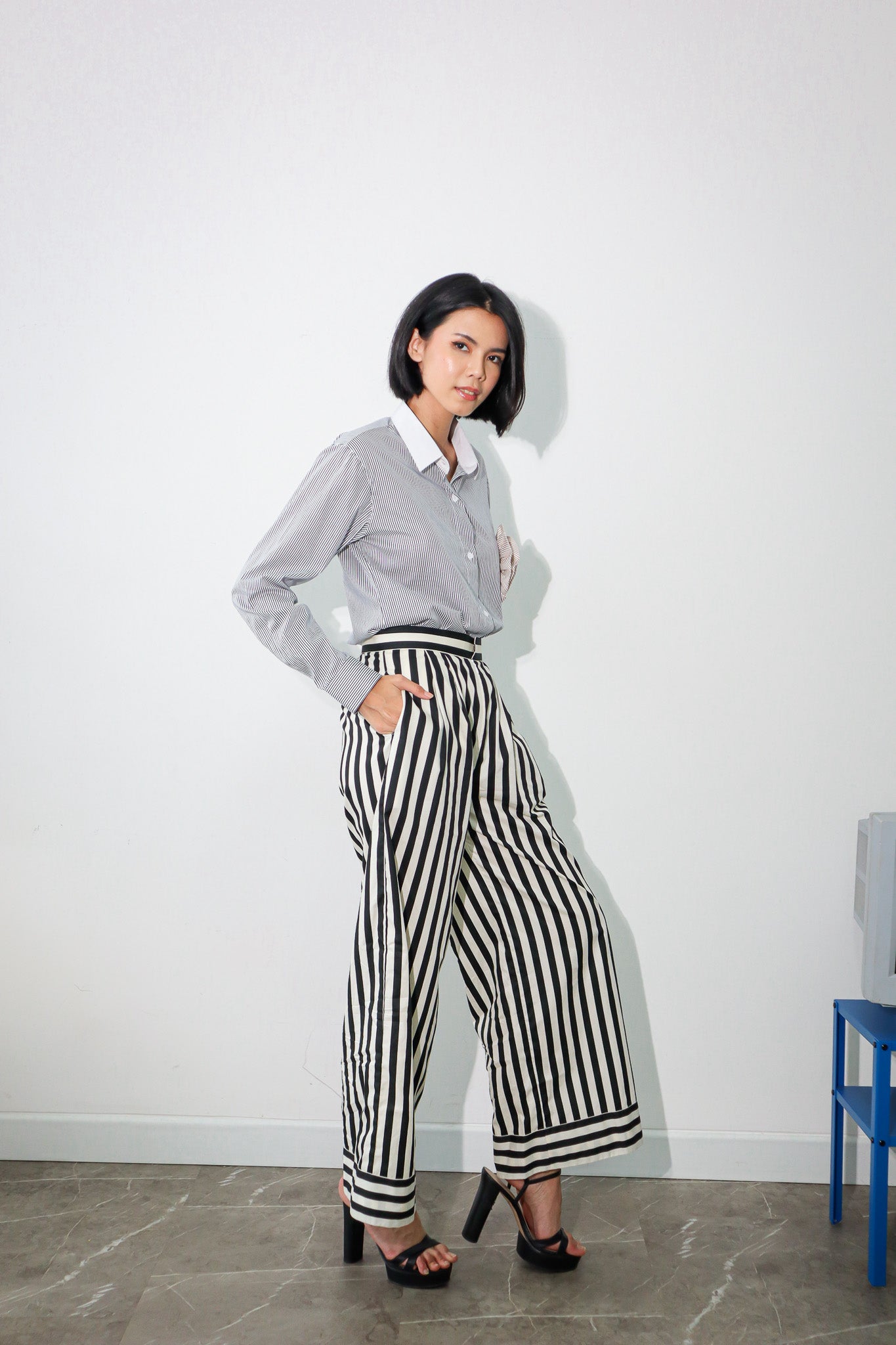 BASIC STRIPES PALAZZO PANTS IN BLACK