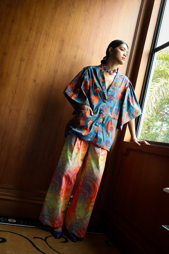 FLORAL BLUE BUTTERFLY BLAZER