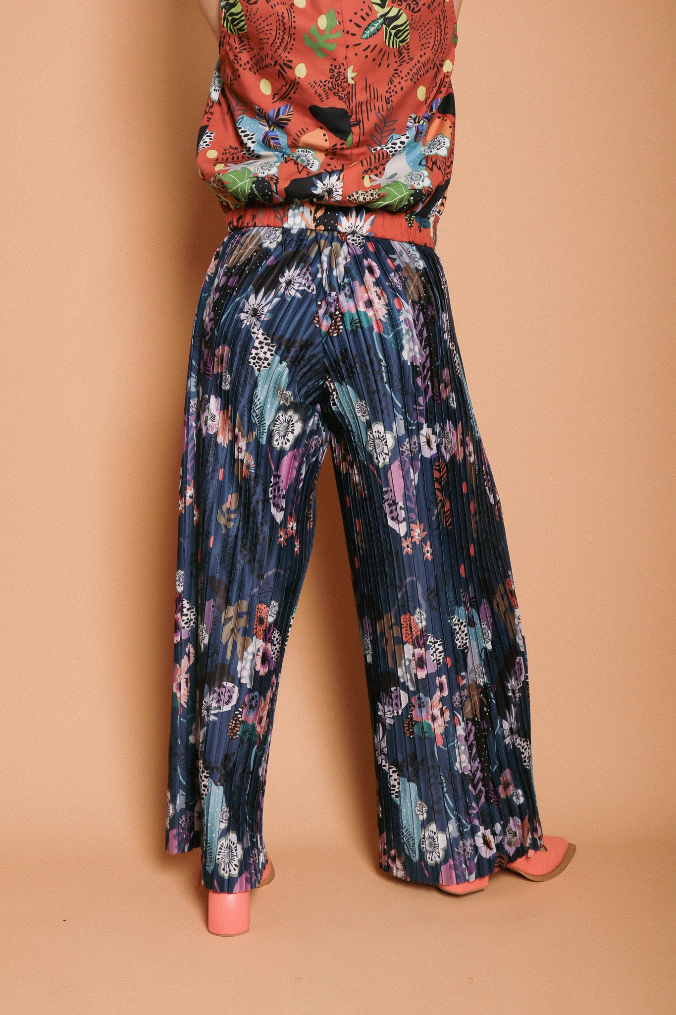 CHRYSANT PLEATS PALAZZO PANTS IN BLUE