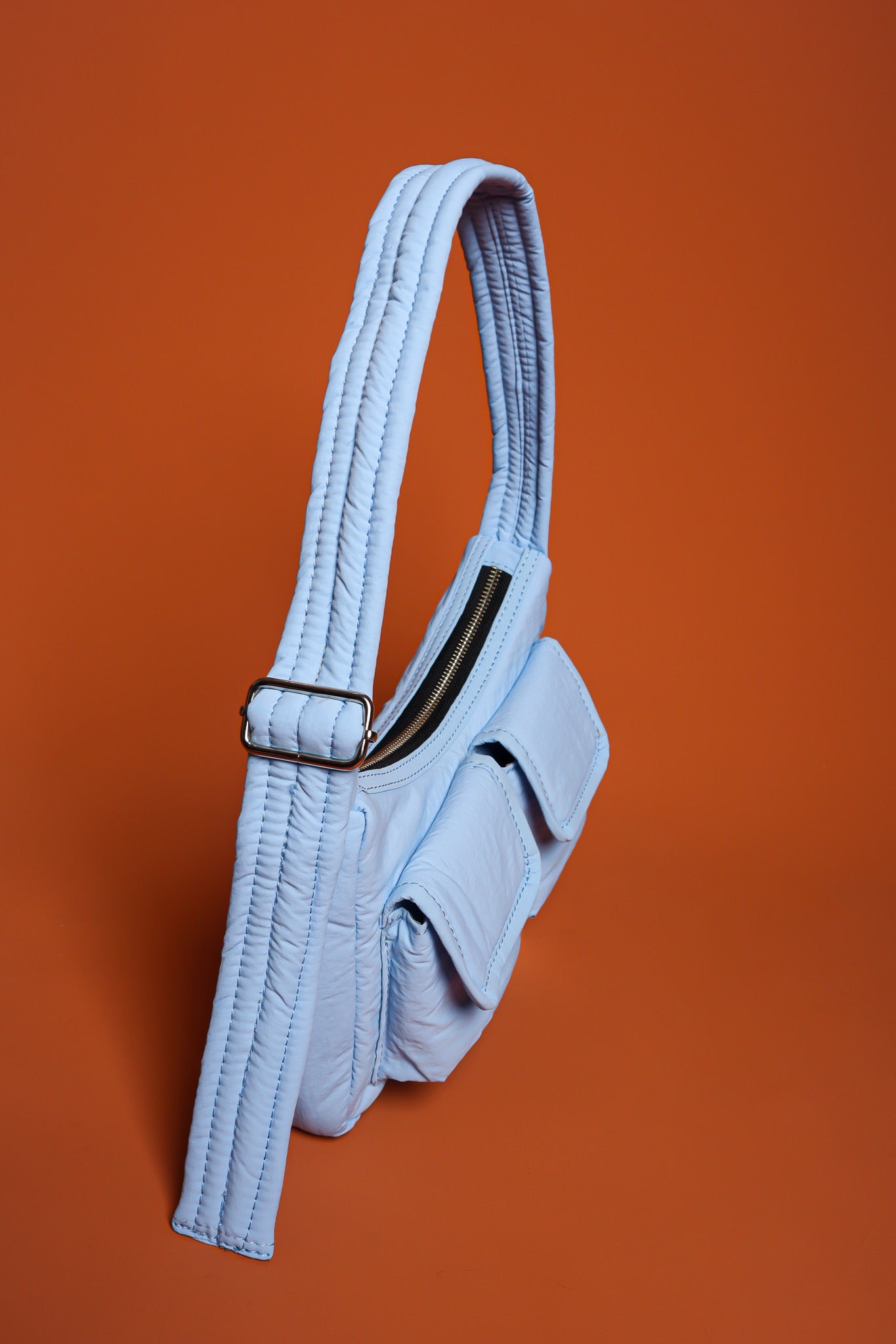 BASIC BLUE SHOULDER POCKET BAG