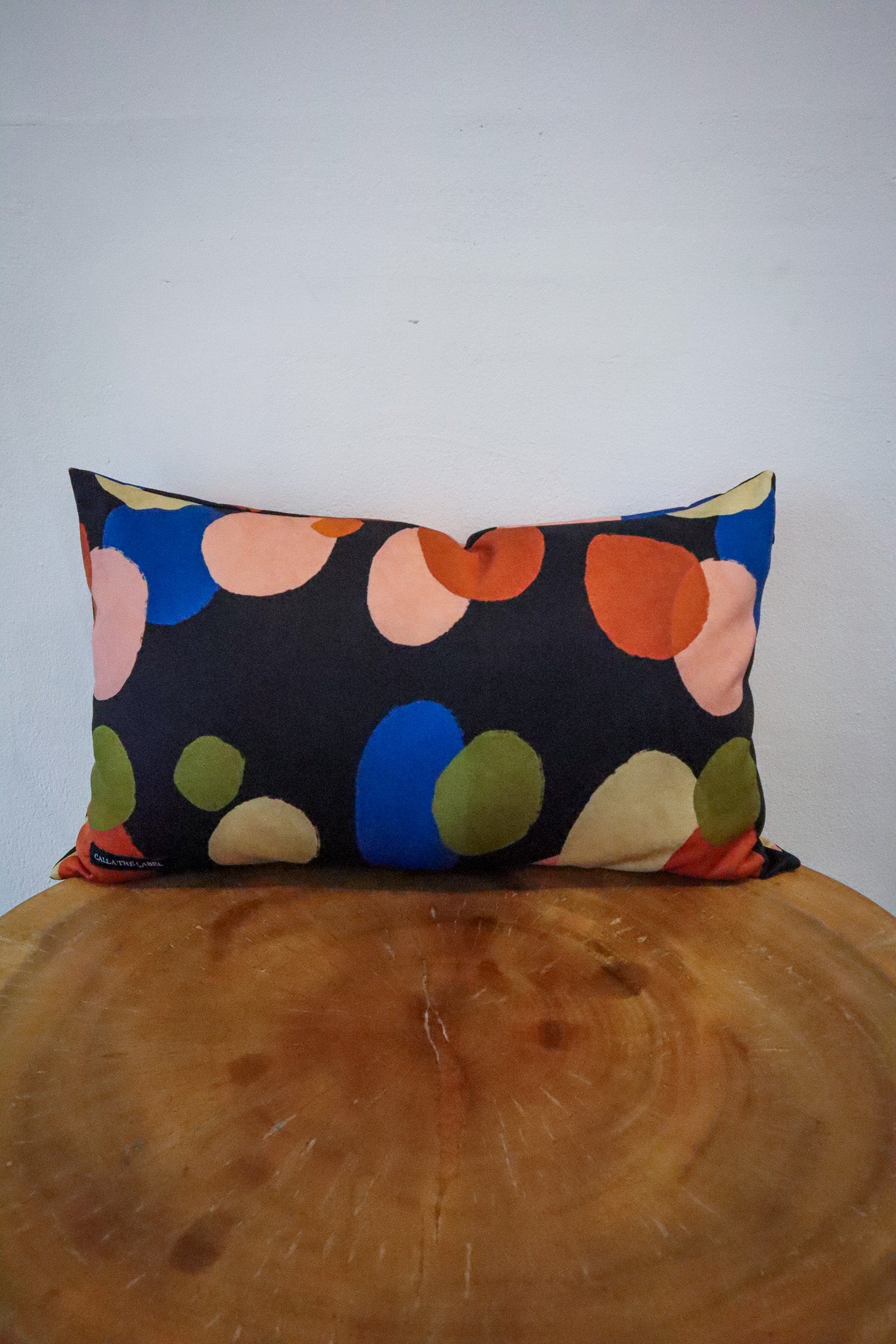 BLOOB BLACK CUSHION COVER