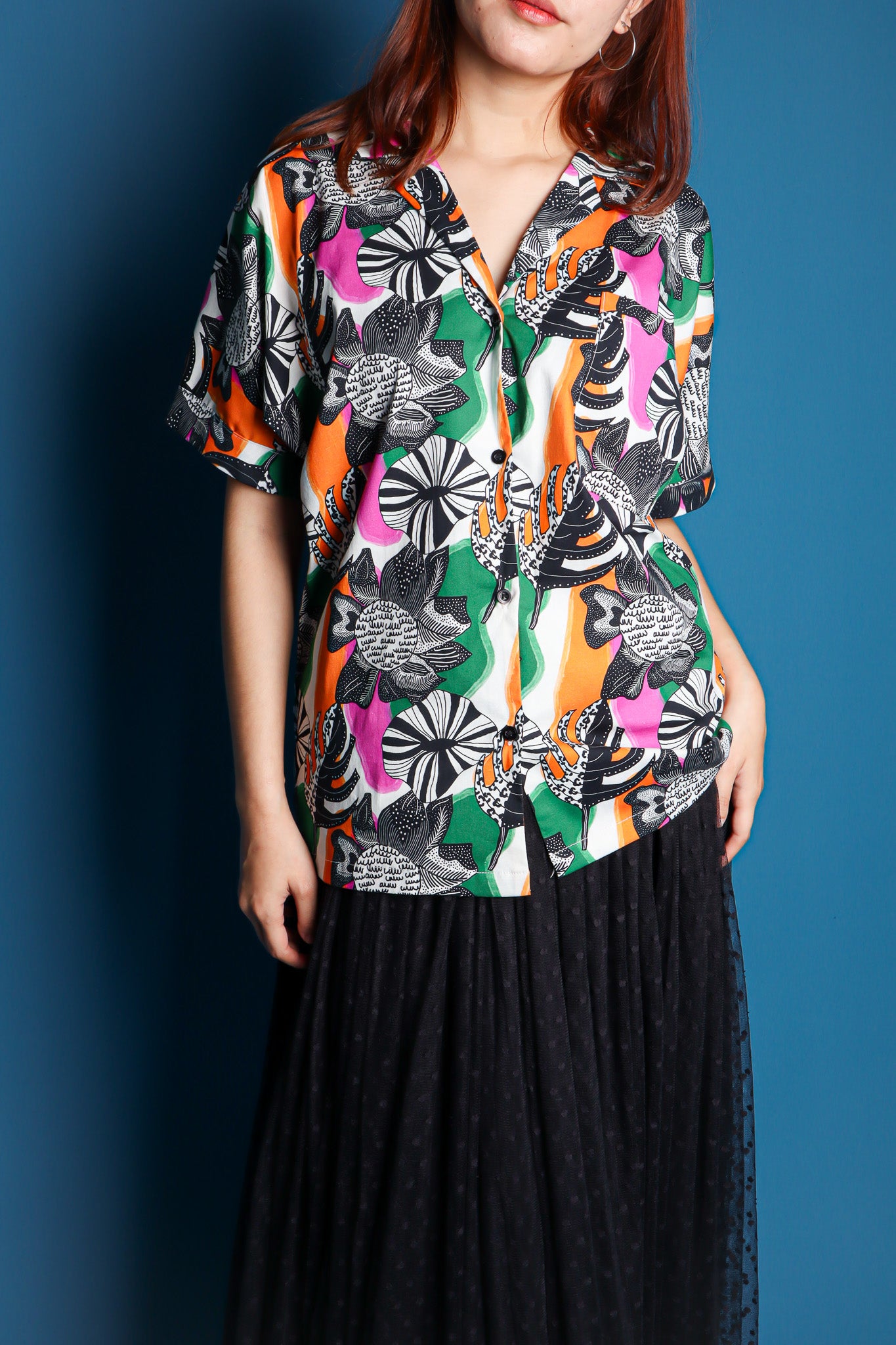 BLACK MONSTERA OVERSIZED SHORT SHIRT