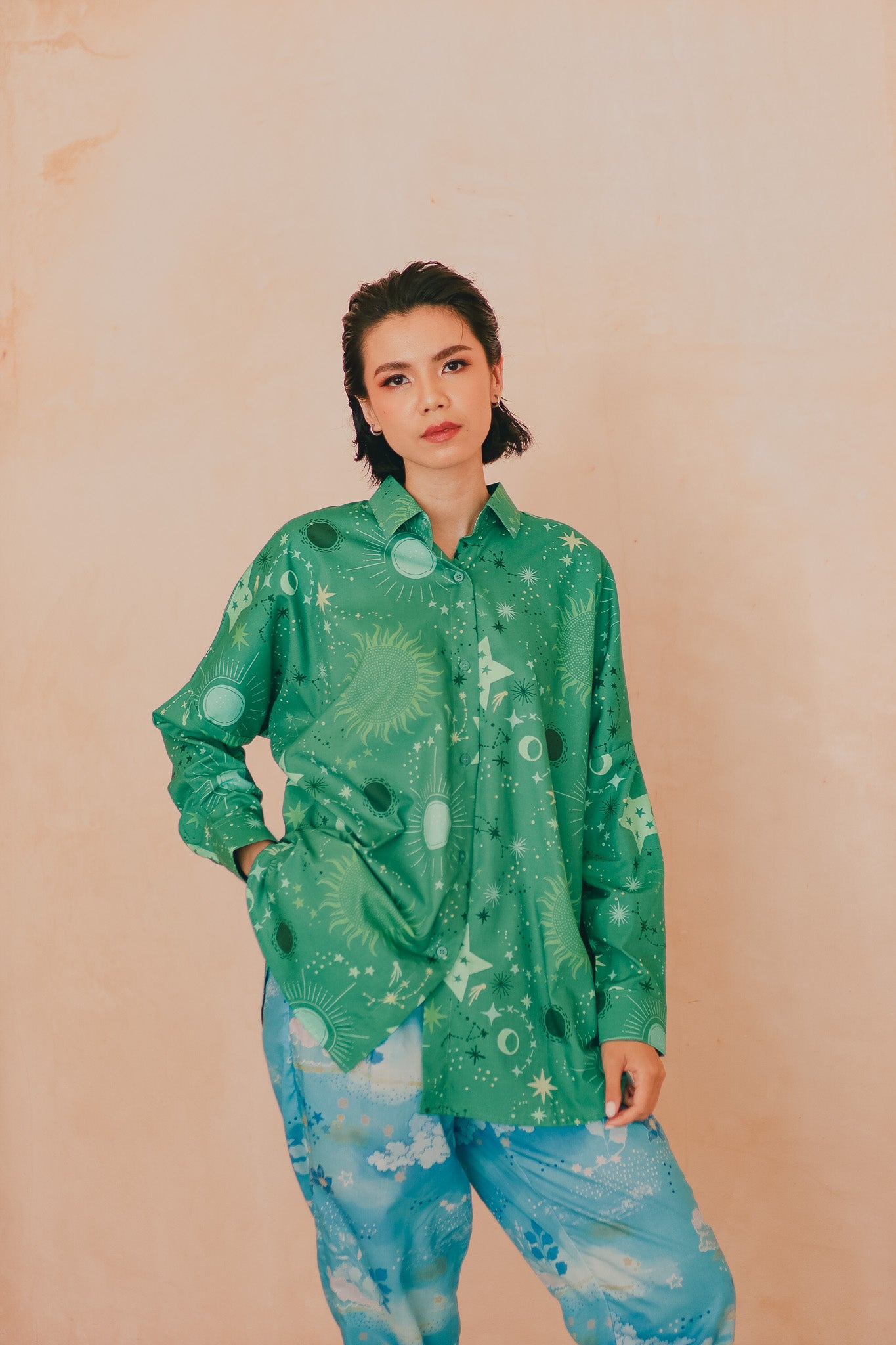 CALLA X ADINIA OVERSIZED SHIRT IN GREEN