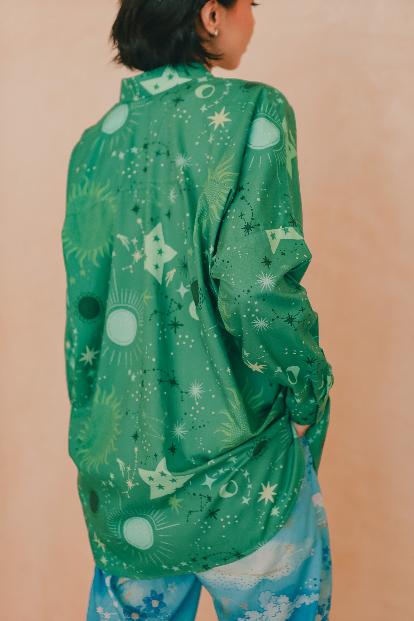 CALLA X ADINIA OVERSIZED SHIRT IN GREEN