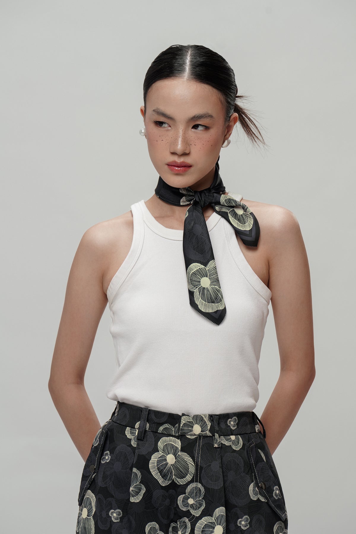 Naomi Scarf - Phantom