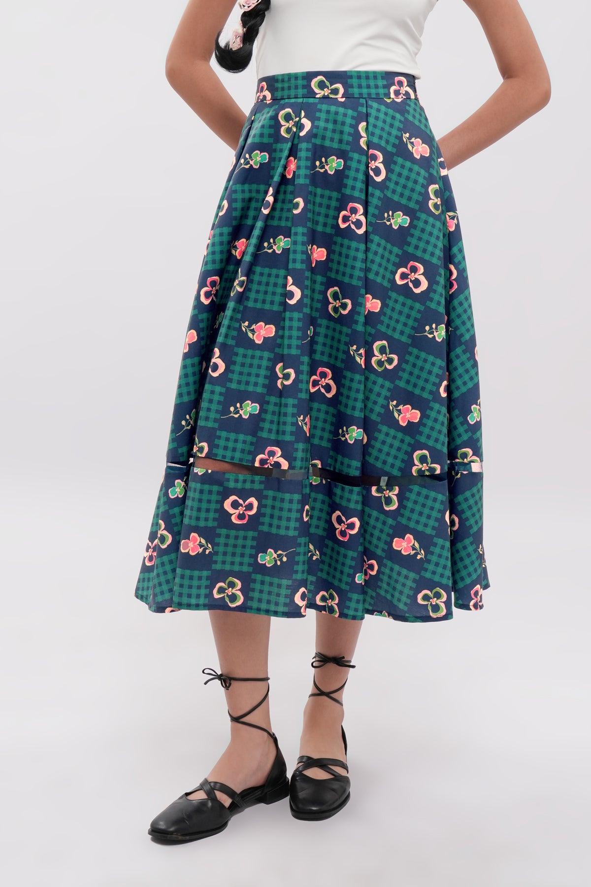 Orelle Line Skirt - Blume