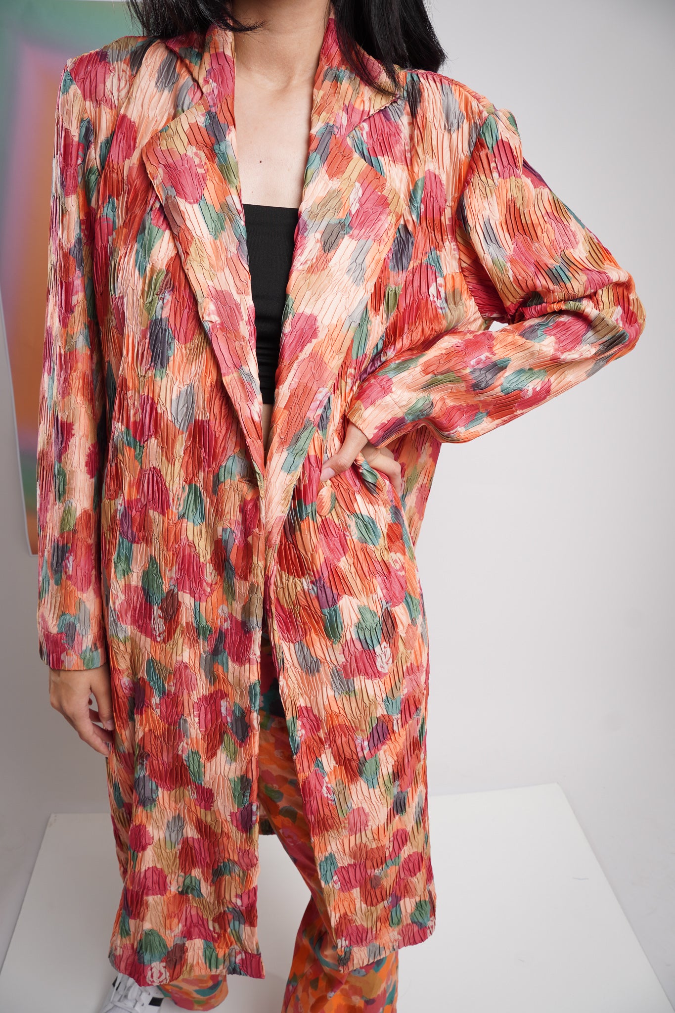 AUTUMN FLOWER PLEATS LONG BLAZER