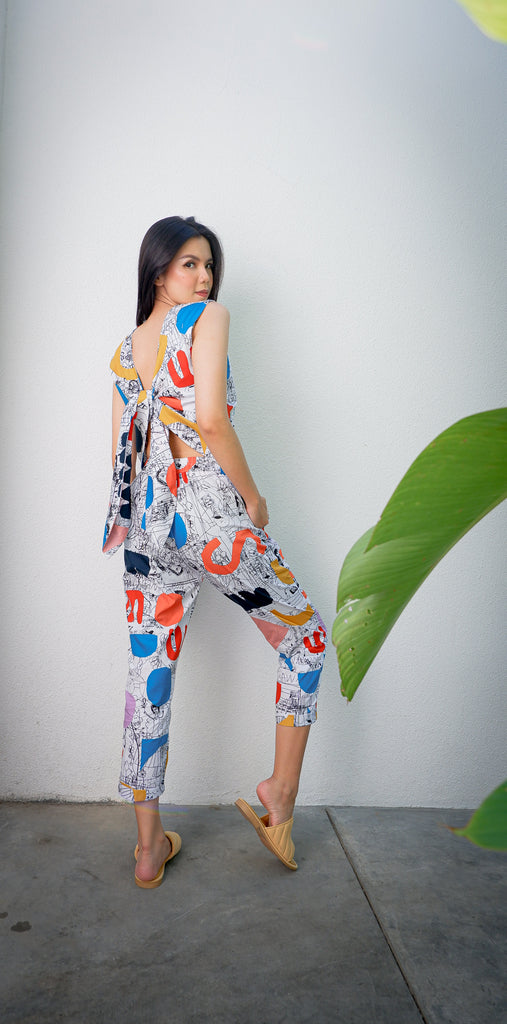 DOODLE BACKLESS TOP ROUND NECK