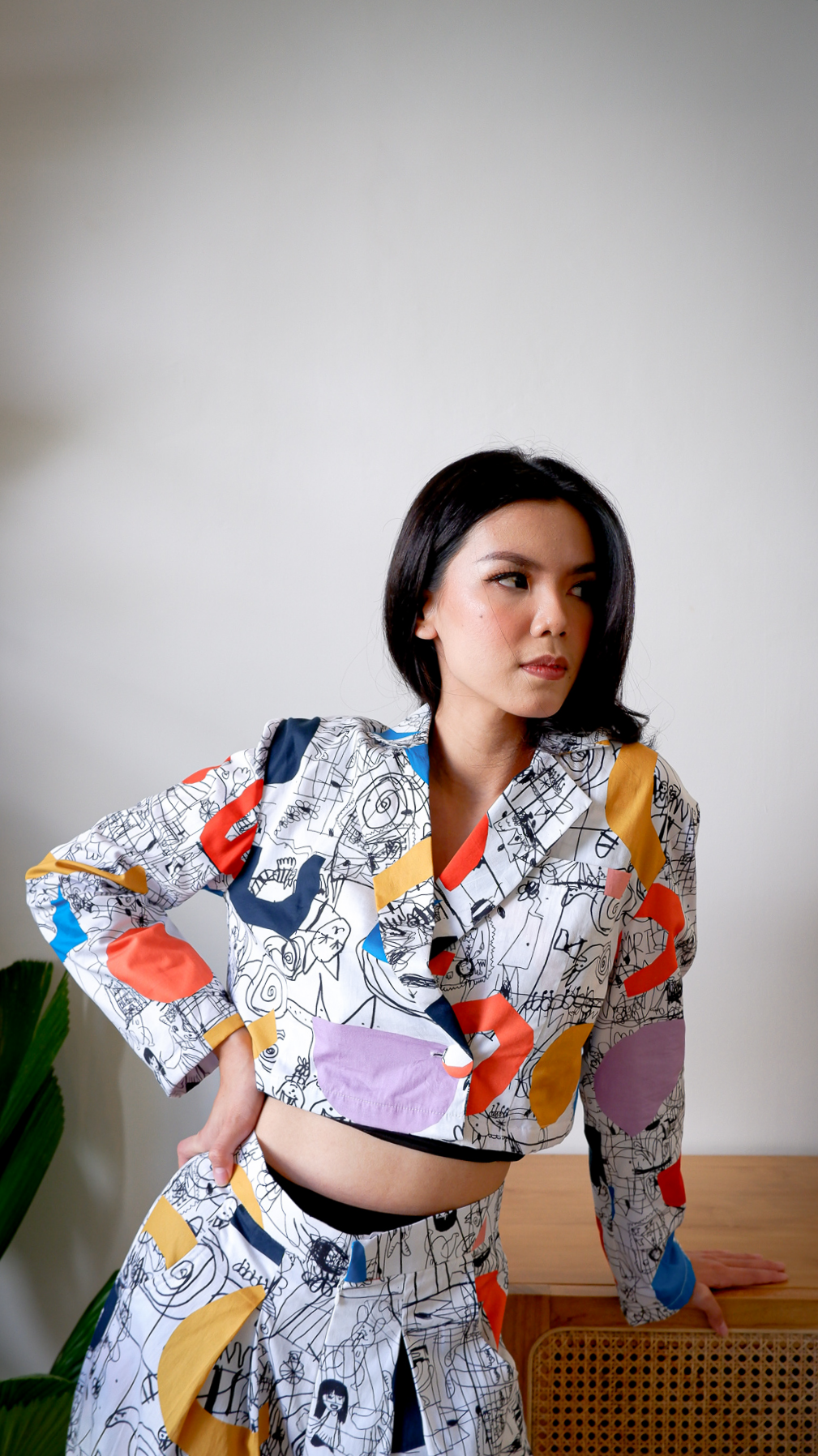 DOODLE CROP BLAZER