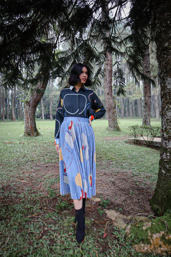 BEAU BLUE UMBRELLA PLEATS SKIRT
